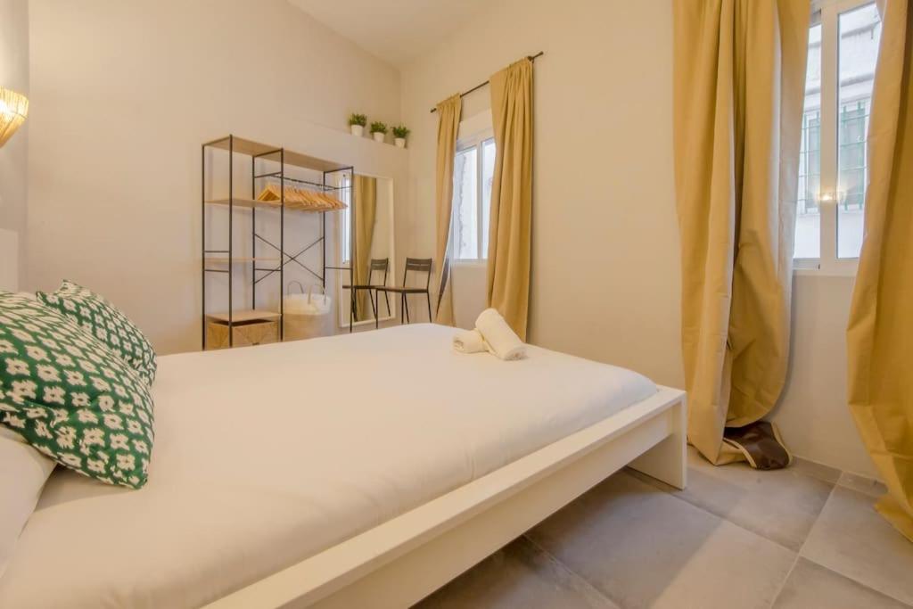 Apartament Cool Deluxe Interior Design A 2 Min De Gran Via Madryt Zewnętrze zdjęcie